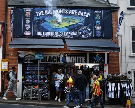 Newcastle Welcome Barca in European Clash